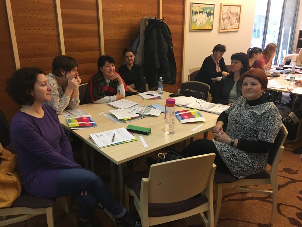 10. Stiske in čustvene potrebe otrok ter krepitev prožnosti,mag. Mateja Štirn