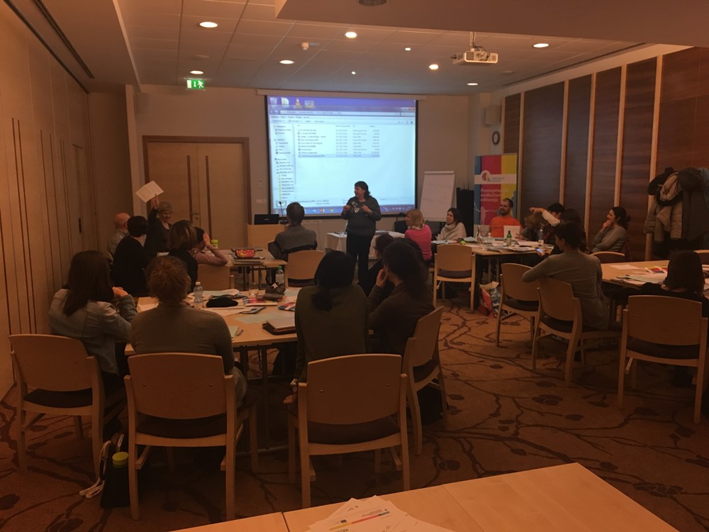 14. Jezikovne dejavnosti v vrtcu in vključevanje otrok priseljencev,doc. dr. Barbara Baloh inEster Derganc