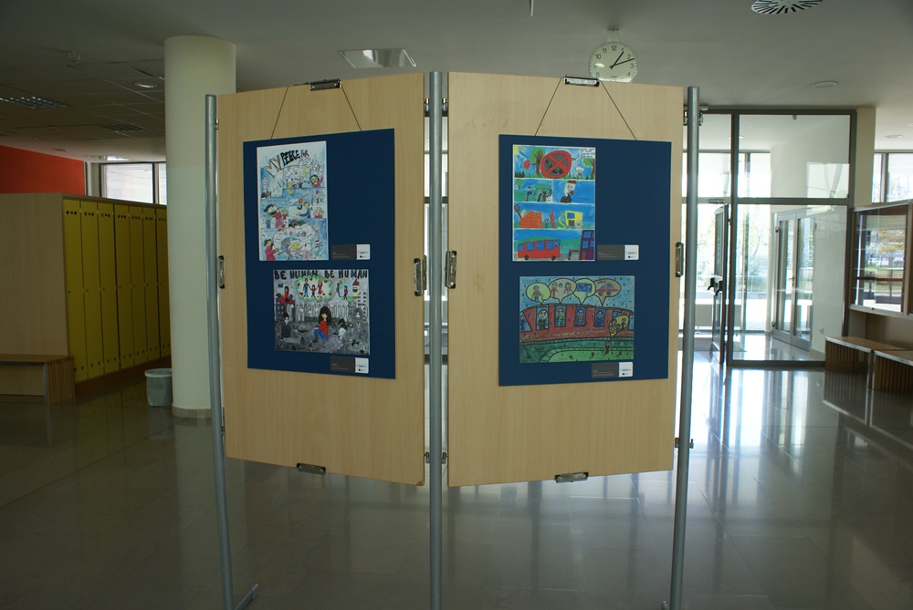 Razstava "Moj košček za mir" - OŠ Koper