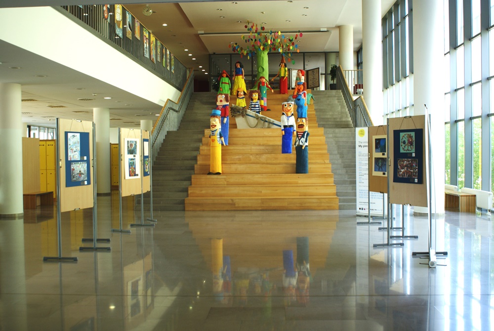 Razstava "Moj košček za mir" - OŠ Koper